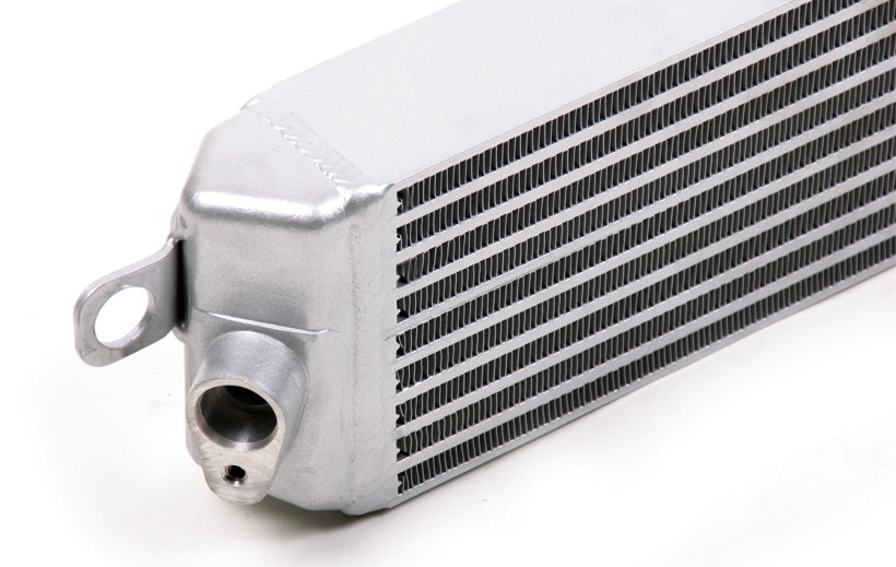 CSF Cast-Endtank Race-Spec Oil Cooler (E9X M3)