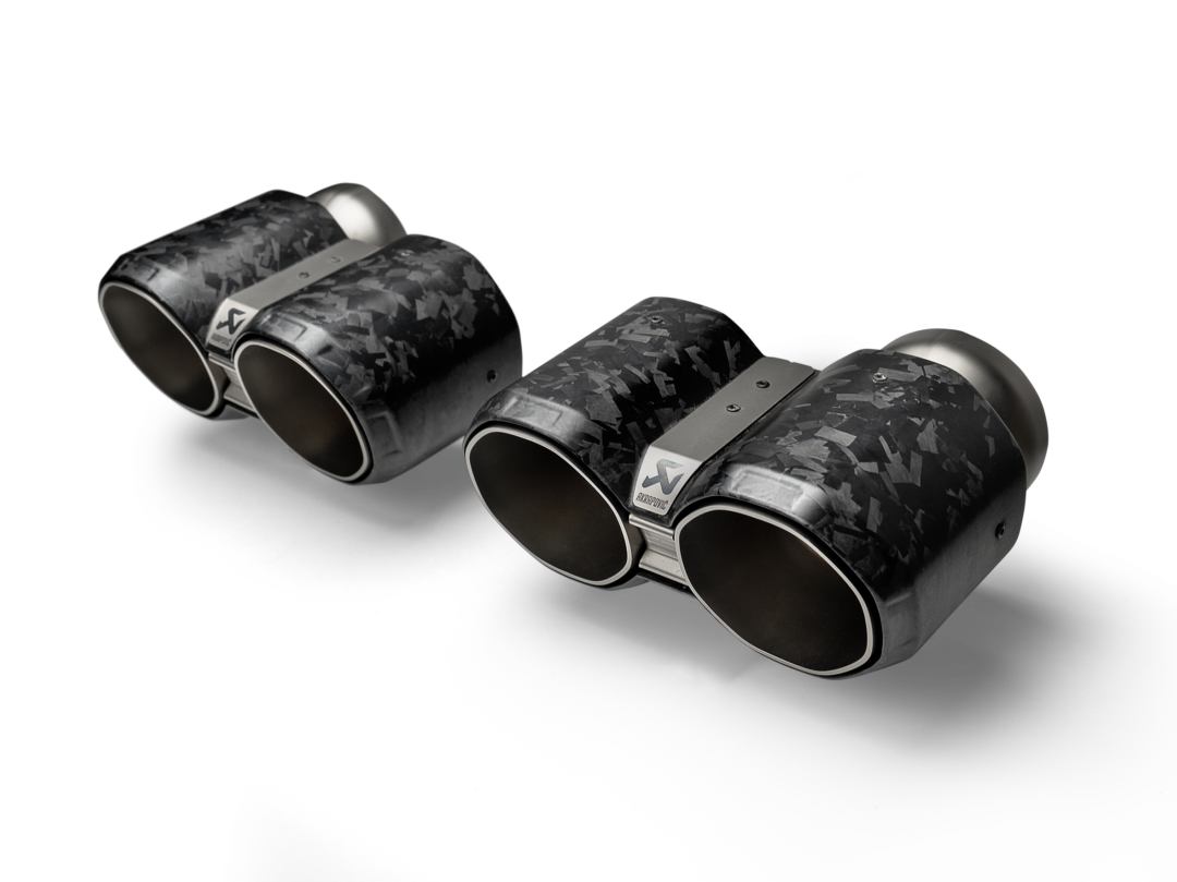 Akrapovič Tail Pipe Set Chopped Carbon Octagonal (G8X M2/M3/M4) Akrapovič Tail Pipe Set Chopped Carbon Octagonal (G8X M2/M3/M4)